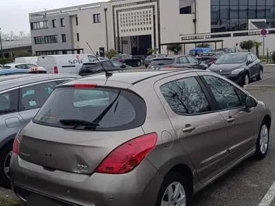 Peugeot 308 — photo 3